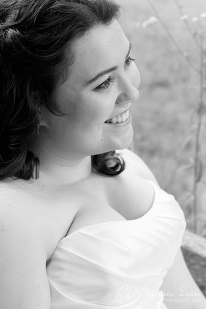 chattanooga nature center, tennessee, tn, outdoor, wedding, natural, professional, photographs, portraits, pictures, bride, bridal, black and white, laugh