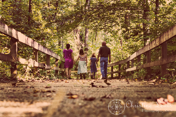 Chattanooga Nature Center, family portraits, discovery forest treehouse, photo shoot, professional, session, Chattanooga, tn, tennessee, couple, husband, walking, path, trail, woods