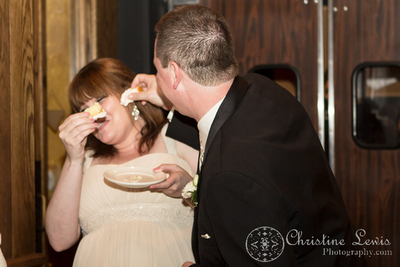 Chop House, professional photography, photographer, reception, cake cutting, eating
