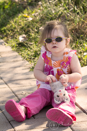 family portraits, pictures, professional, chattanooga, tn, tennessee, park, lifestyle, Renaissance, 2 year old girl, attitude