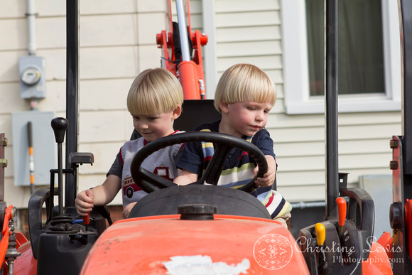 family photography, chattanooga, tn, tennessee, session, photo shoot, professional, st elmo, boys, sons, mother, father, lifestyle, portrait, front loader, playing, digger