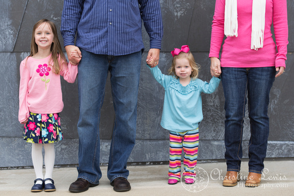 family portrait chattanooga tennessee tn christine lewis photography downtown pink blue girls parents hunter museum