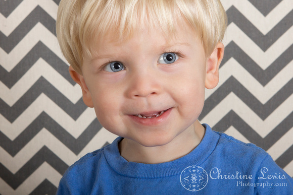 children, toddler, professional portraits, hixson tennessee, tn, &quot;christine lewis photography&quot; studio, chevron, two year old