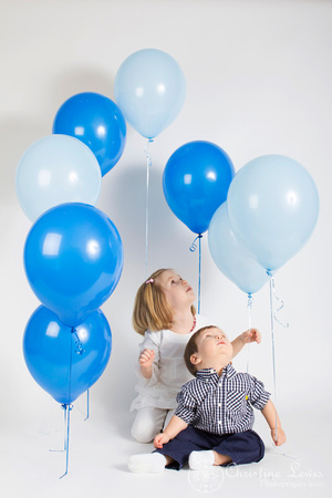 one year old, blue, balloons, portraits, professional, chattanooga, tn, tennessee, hixson, studio, &quot;christine lewis photography&quot;, big sister, four year old
