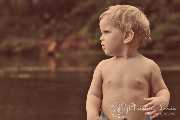 children, portraits, lifestyle, photographs, pictures, professional, laugh, boy, lake, chattanooga, tn, soddy daisy, tennessee