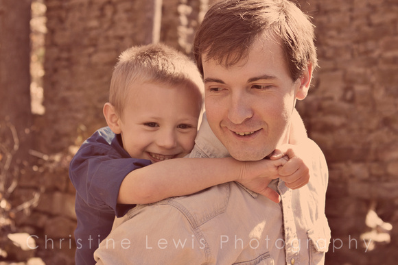 professional portraits Chattanooga, TN outdoor natural lifestyle "Christine Lewis Photography" families family
