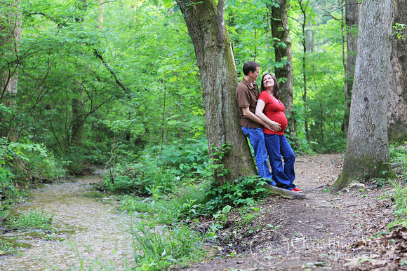 maternity, chattanooga, tennessee, couple, pregnant, expecting, professional photographer, pictures, &quot;christine lewis photography&quot;, parents, outdoor, natural light, woods, creek