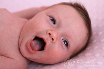 newborn, chattanooga, tennessee, girl, pink, baby, infant, professional photo shoot, photographs, pictures, awake, eyes open, laughing, happy