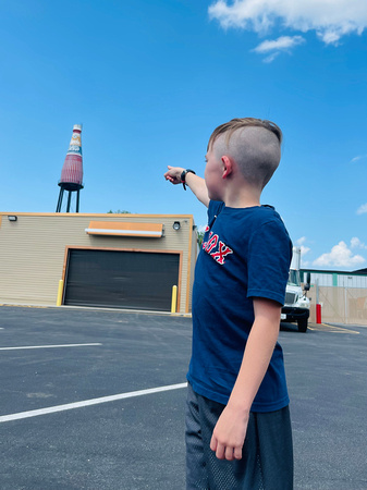 En Route - Tallest Catsup Bottle