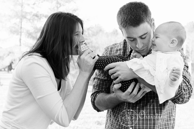 black and white, parents, child, baby, one year old, first birthday, loving, sweet, relationships, interacting, lifestyle portraits, photographs, pictures, chattanooga, tennessee, dayton, tn