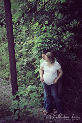 old woolen mill, cleveland, tennessee, tn, abandoned building, maternity, professional photographer, portraits, vintage