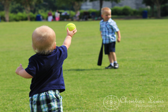 children photography, pictures, portraits, professional, Coolidge Park, baseball, brothers