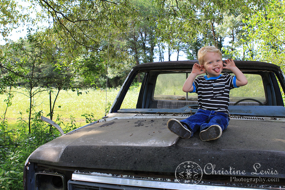 children photo shoot, professional, portraits, pictures, chattanooga, tennessee, tn, &quot;christine lewis photography&quot;, junkyard, vintage, antique cars, 3 years old, boy, playing, goofy faces