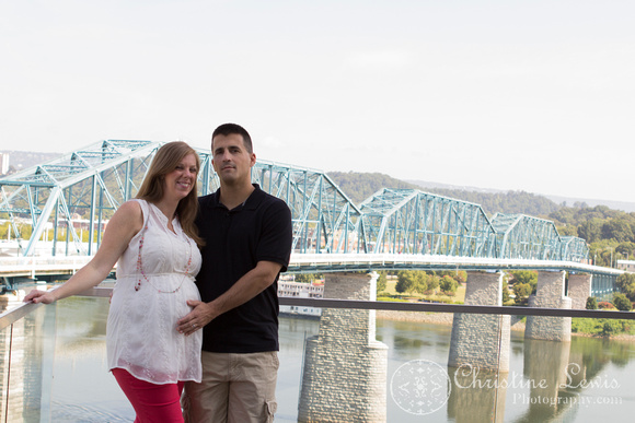 maternity photo shoot, Chattanooga, TN, downtown, "Christine lewis photography", professional, portrait, walnut st bridge
