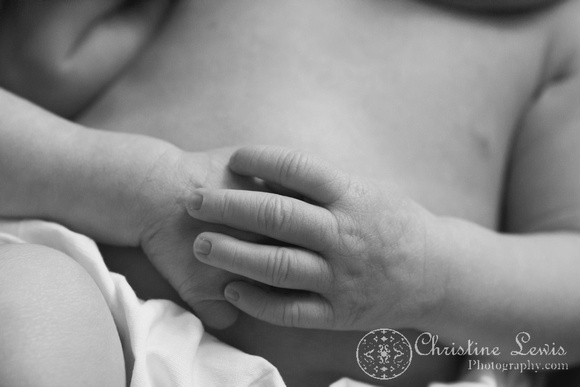 newborn photography, twins, chattanooga, tn, portraits, "christine lewis photography", baby, details, black and white, holding hands