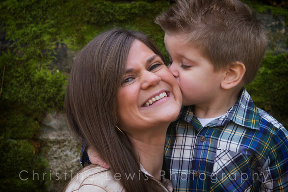 children professional photography portrait photo shoot chattanooga, TN Dunlap boy Coke Ovens mother son kiss
