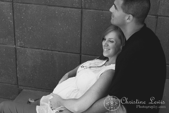 maternity photo shoot, Chattanooga, TN, downtown, "Christine lewis photography", professional, portrait, ross's landing