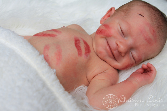 newborn photography, professional, infant, chattanooga, tennessee, tn, baby, boy, smile, kisses, lipstick