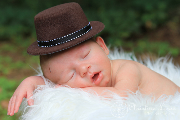 newborn photography, professional, infant, chattanooga, tennessee, tn, baby, boy, sleeping, hat