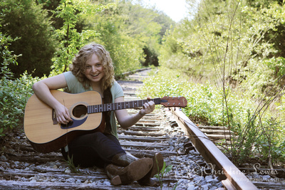 chattanooga, tennessee, senior portraits, home school, christine lewis photography, curly, blonde, girl, female, photographs, professional, photographer, pictures, guitar, railroad tracks, vintage, laughing, overgrown, musician