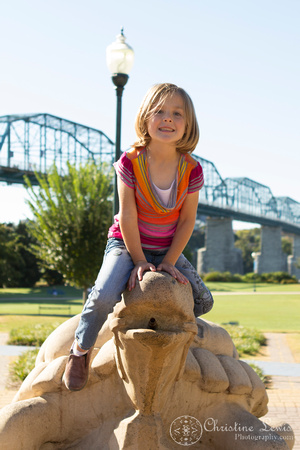 family photo shoot, portrait session, chattanooga, TN, downtown, coolidge park, "Christine Lewis Photography", outdoor, natural, lifestyle photography