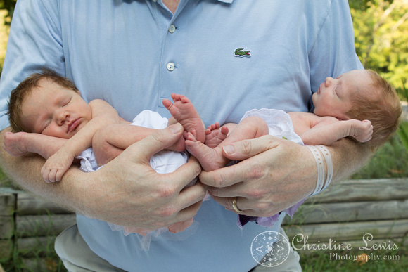 newborn photography, twins, chattanooga, tn, portraits, "christine lewis photography", baby, daddy's arms