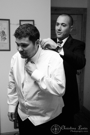 chattanooga nature center, tn, tennessee, professional, photographs, wedding, outdoor, natural, getting ready, guys, groom, groomsmen