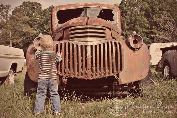 children photo shoot, professional, portraits, pictures, chattanooga, tennessee, tn, &quot;christine lewis photography&quot;, junkyard, vintage, antique cars, 3 years old, boy, playing